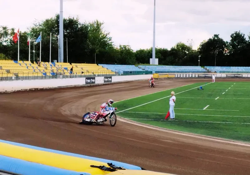 Mladinska Avto moto društvo Krško speedway šola