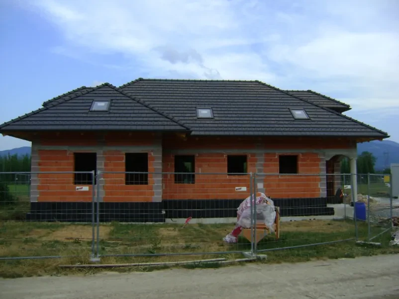 Vgradnja Velux strešnih oken Savinjska