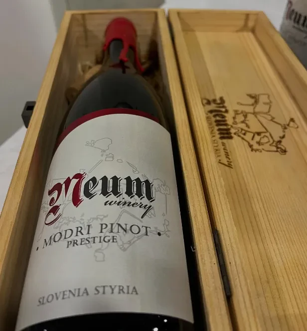 Naročilo in dostava belega in rdečega vina Slovenija