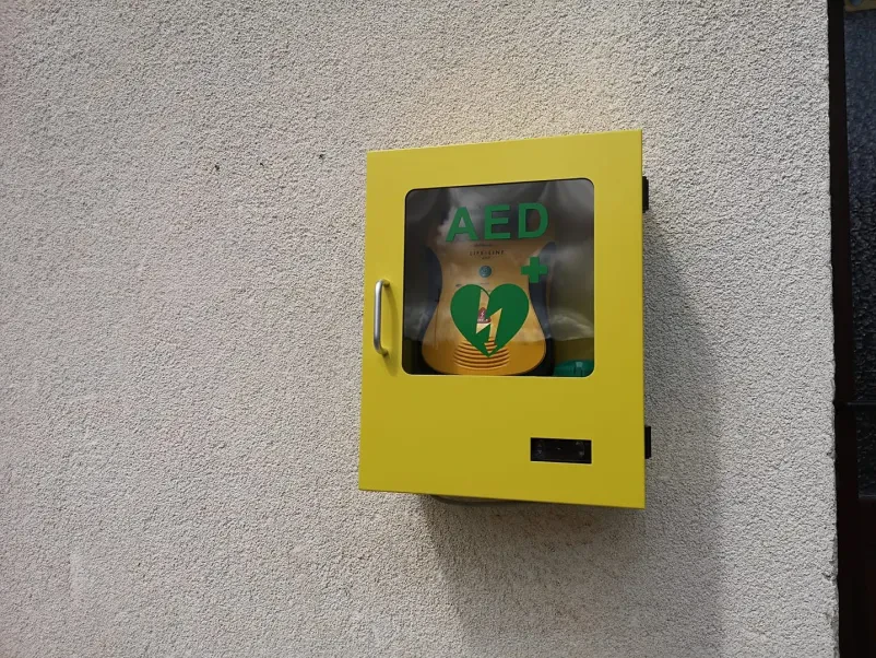 Kvalitetni defibrilatorji Slovenija
