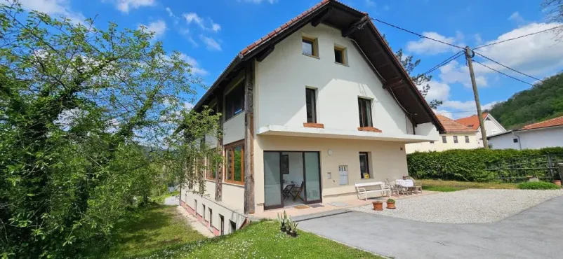 Ugoden najem apartmaja Dolenjska