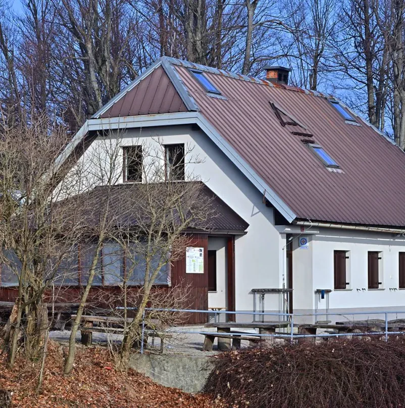 Hleviška planina - koča Idrija