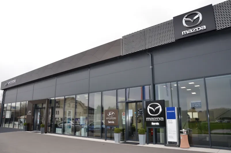 Serviser in prodajalec Interclass za Hyundai Slovenija