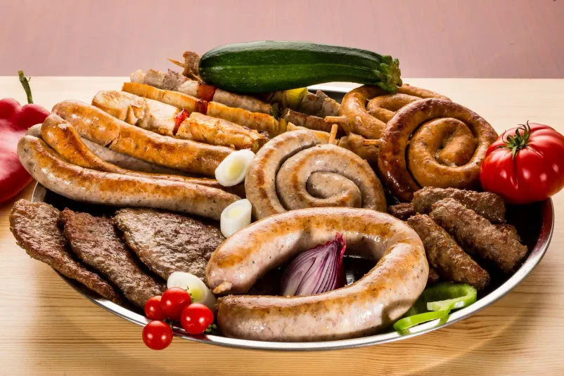 Kvalitetno meso in salame Slovenija