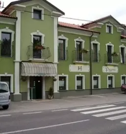Cheap rooms primorska