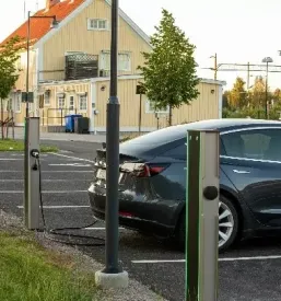Dobava in montaza soncnih postaj slovenija