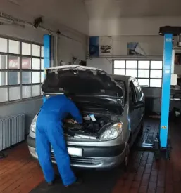 Hiter avtoservis citroen Ljubljana Vič