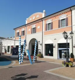 Execution of decorative facade profiles europe
