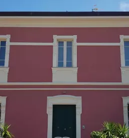 Execution of decorative facade profiles europe