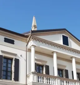 Execution of decorative facade profiles europe