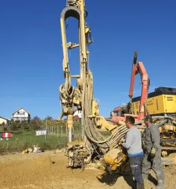 Hochwertiges diamantschneiden und bohrung in slowenien