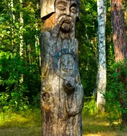 Kiparjenje z motorno zago izdelava skulptur slovenija