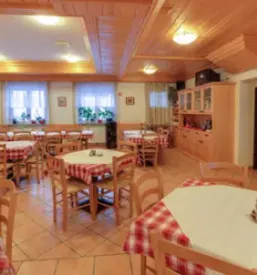 Slovenska gostilna z domačo hrano