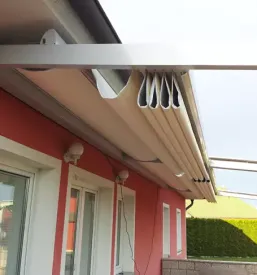 Kvalitetna montaža senčil