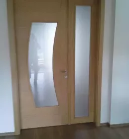 Izdelava masivnih lesenih notranjih vrat po naročilu Slovenija