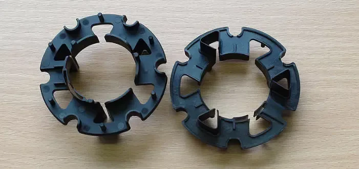 Plastični deli za avtomobilsko industrijo