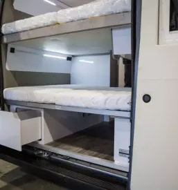 Predelava kombija v avtodom slovenija