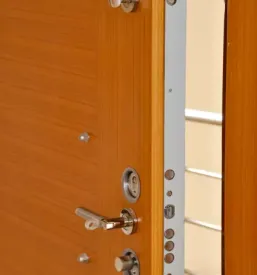 montaža protivlomnih vrat