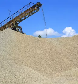 Separacija prodaja in dostava peska litija