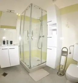 Prenočišča Pobegi