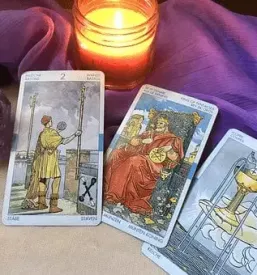 Vedezevanje s tarot kartami