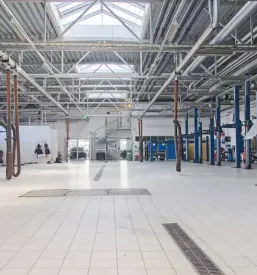 Vzdrzevanje sistemov v avtomobilski industriji slovenija