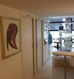 Zdravljenje z zobnimi vsadki Obala