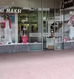 Dnevna in poslovna moda vrhnika