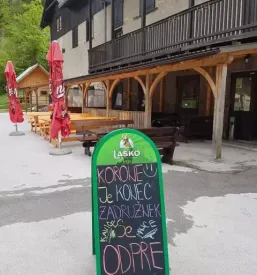 Domača gostilna