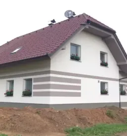 Stara fasada osrednja slovenija