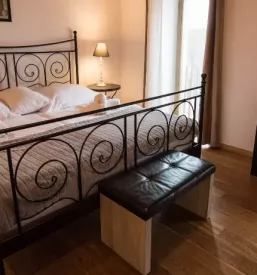 Goricke ize apartmaji s savno bazenom in jacuzzijem