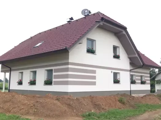 fasada na hiši