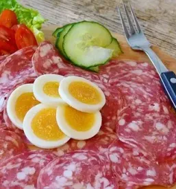 Domače suhe mesnine Goriška