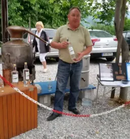 Kvalitetni domaci brinjevec slovenija