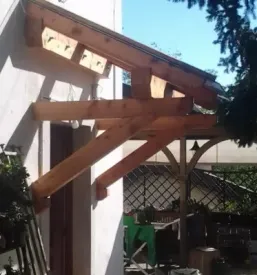 Kvalitetni stekleni nadstreški Sežana