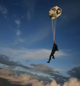 Skok s padalom po sloveniji
