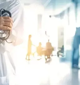 Pregled pri zasebnem zdravniku v ambulanti v Mariboru
