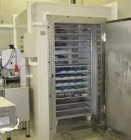 Kakovostne komore za dimljenje in zorenje mesa