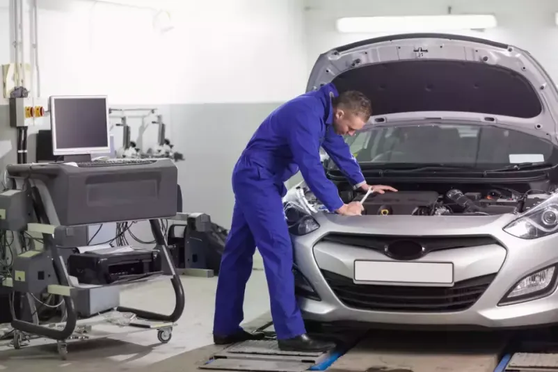 Ugoden, hitri servis vozil Ruski car