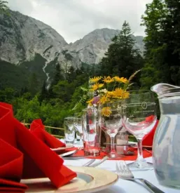 Planšarija Logarski kot Logarska dolina vabi pohodnike