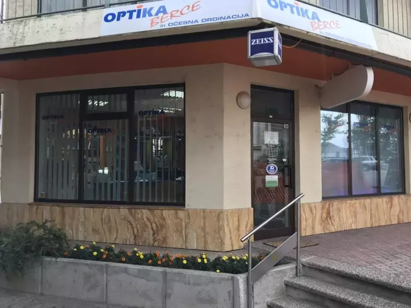 Ugodna optika Lesce, Jesenice