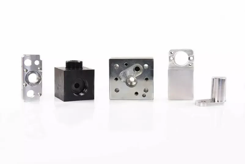 Günstiges CNC Fräsen