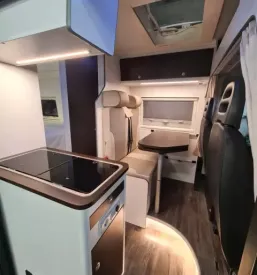 Custom made campers zvan