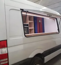 Custom made campers zvan