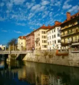 Prevoz po reki z ladjico ljubljana - obiščite nas