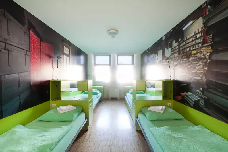 Iščete ugodno nočitev v Mariboru? Vabljeni v prenovljen Hostel Pekarna