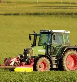 Servis traktorjev FENDT