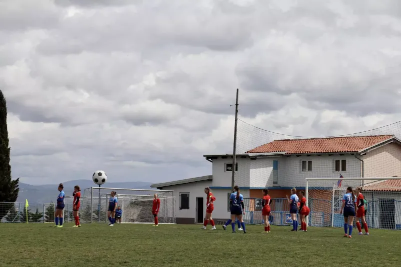 Moški in ženski nogometni klub Gažon vas vabita v svoje vrste!
