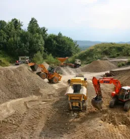 Poceni storitve s težko gradbeno mehanizacijo Novo mesto