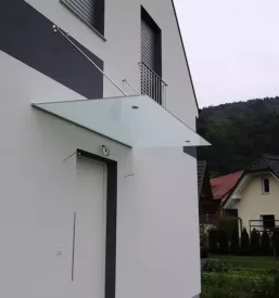 Steklene predelne stene in nadstreški Štajerska